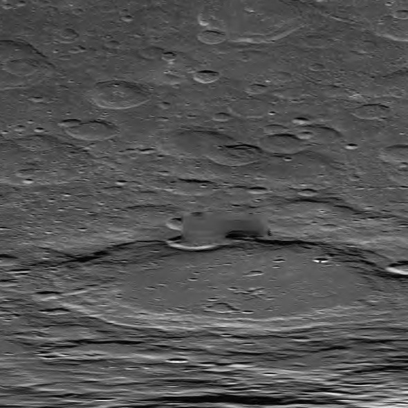 Lunar horizontal anomaly